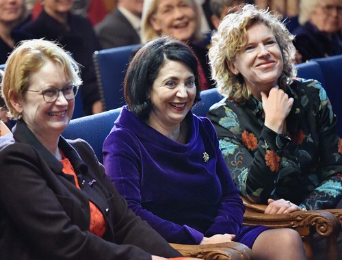 Stoker at the awarding of the Aletta Jacobs Prize to the President of the Dutch House of Representatives, Khadija Arib. On the left, UG Rector Cisca Wijmenga.