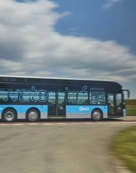 Een bus die rijdt op waterstof