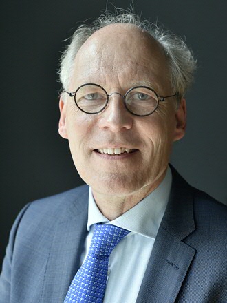 Prof. Jasper Knoester