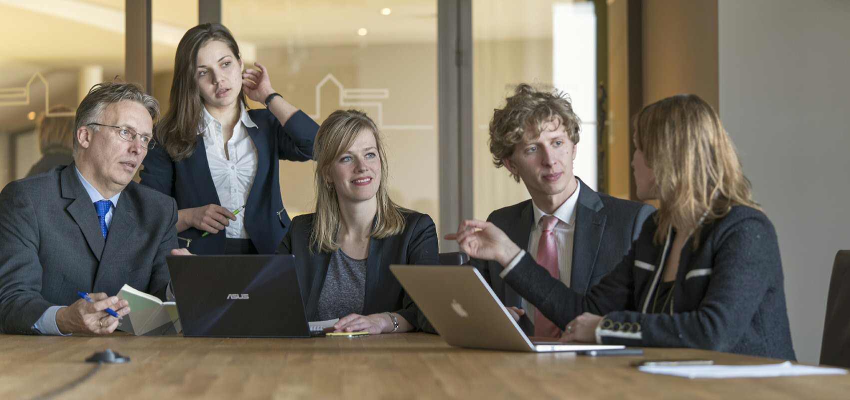 In overleg met het Customer Insights Center van de Rijksuniversiteit Groningen (RUGCIC)