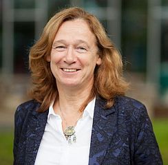 Prof. Inge Hutter