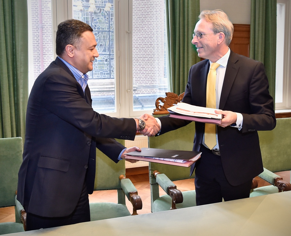 De bouwovereenkomst is ondertekend door De Jeu en DüzyolThe construction agreement has been signed by De Jeu and Düzyol