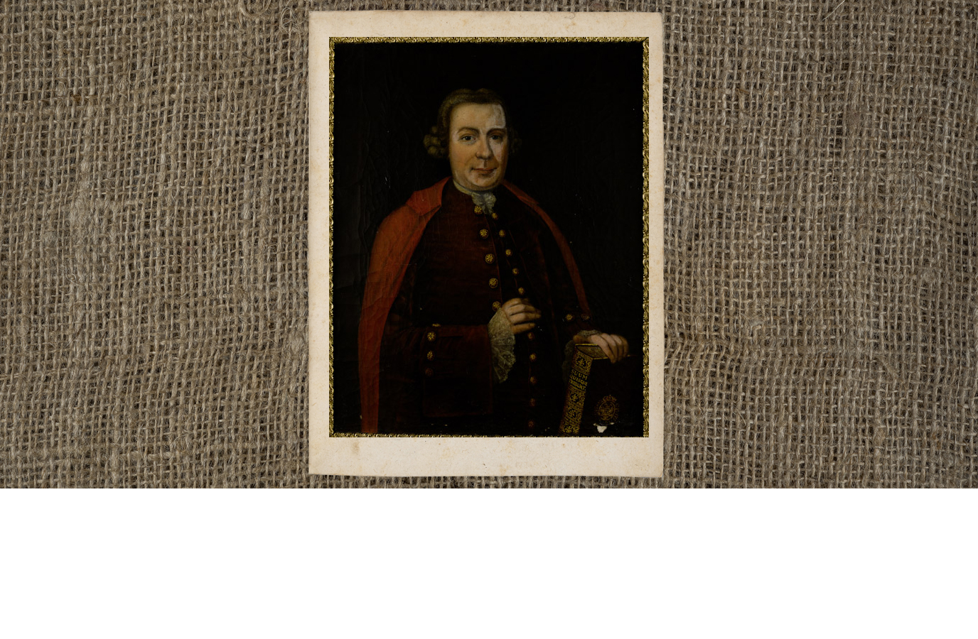 Een portret van H. J. Nauta geschilderd door L. J. van der Warft in 1769. Het portret werd in 1854 door mr. Jasper Ganderheyden, kantonrechter te Zuidhorn, aan de Universiteitsbibliotheek geschonken en is nu in bezit van het Universiteitsmuseum.A portrait of H. J. Nauta, painted by L. J. van der Warft in 1769. Mr. Ganderheyden, who was a cantonal judge in Zuidhorn, gave the portrait to the University Library in 1854. It is currently held by the University Museum.