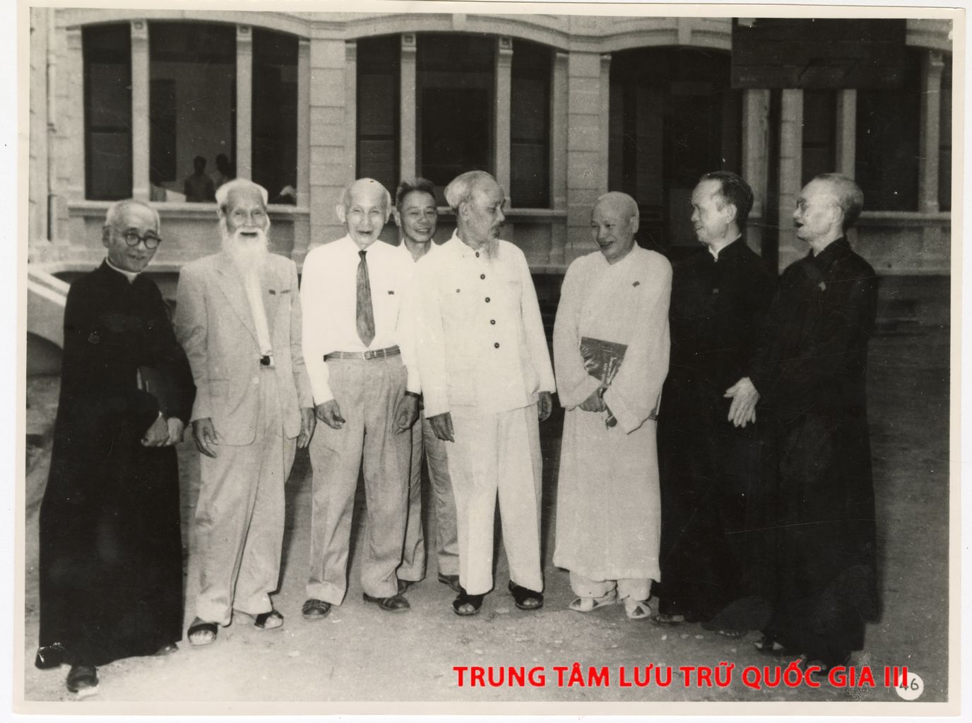 President Ho Chi Minh talking to religious delegates in the DRV National Assembly, 1960. Courtesy of the Vietnam National Archives Center III, Hanoi.