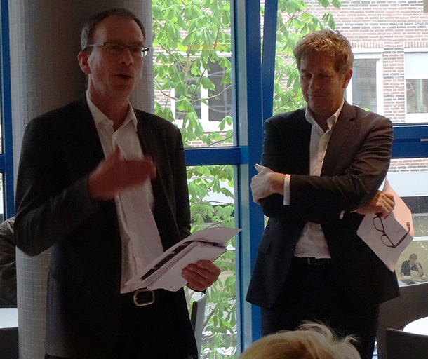 Opening door Jan Berend Wezeman (decaan Rechten) en Dirk Jan Wolffram (vice-decaan Letteren)