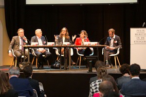 Panel discussion with Steven Maijoor, Chris Buijnk, Olha Cherednychenko, Belén Romana, Greg van Elsen