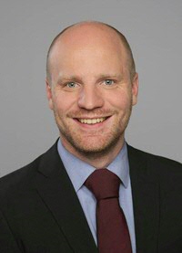 Dr. Niklas Helwig