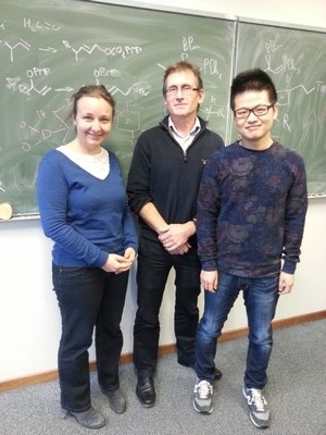 Ben Feringa met groepsleden Katalin Barta en Tao Yan | Foto Science LinX
