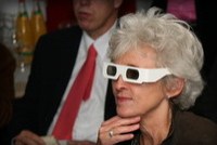 Minister Cramer tijdens de 3D-presentatie