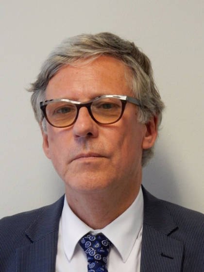 Profielfoto van prof. dr. H.C. (Henk) Moll