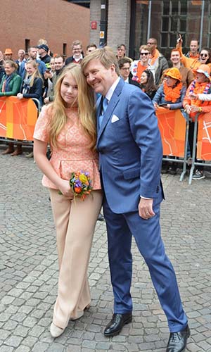 Koning Willem-Alexander en zijn dochter AmaliaKing Willem-Alexander and his daughter Princess Amalia