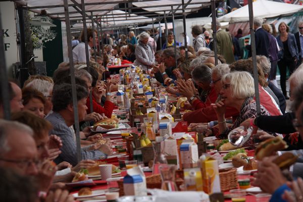 Alumnilunch RUG400. Foto: Piet Bakker