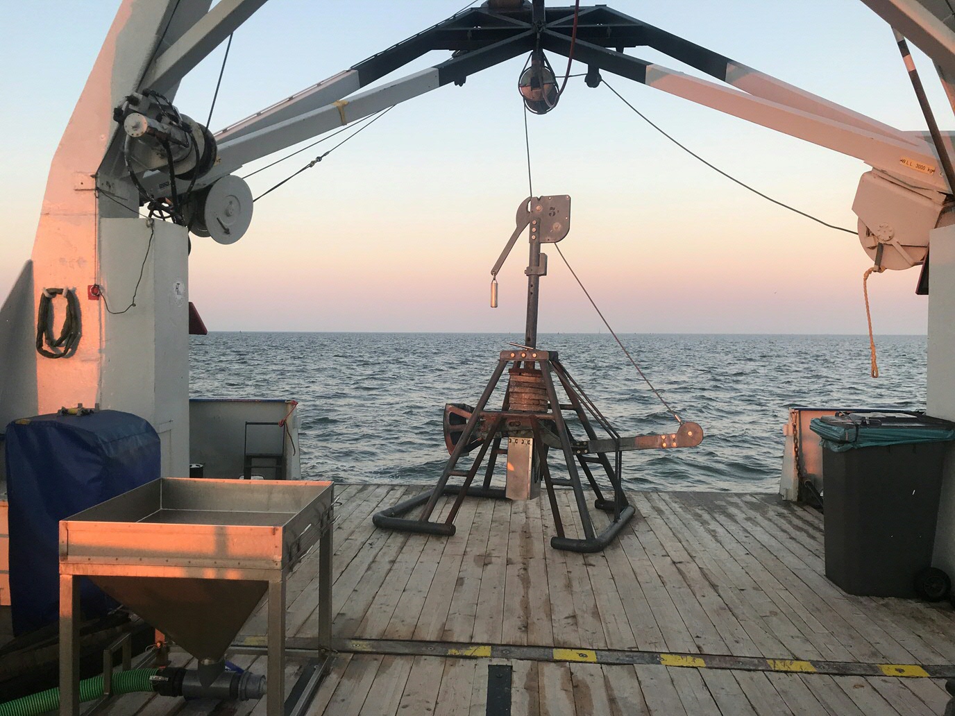 Boxcore on the rear deck of the Navicula