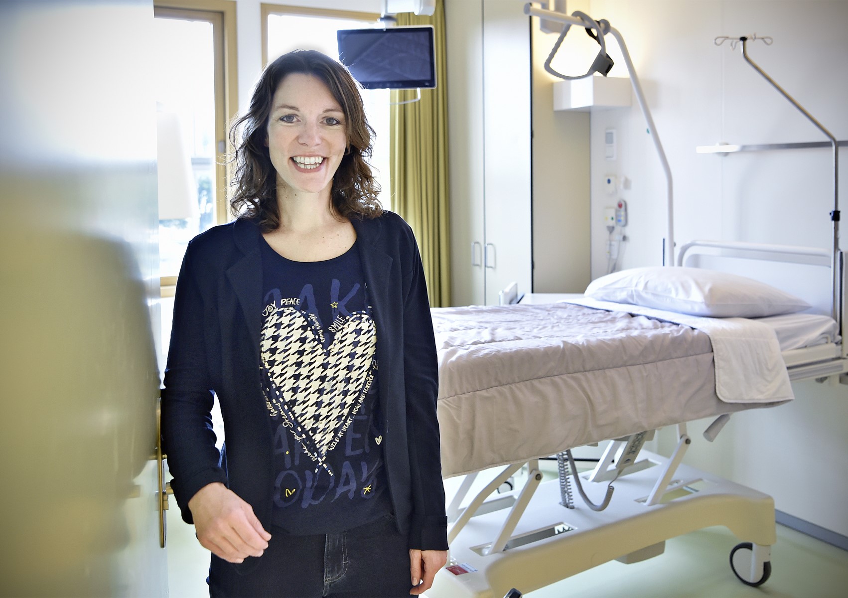 ‘Geld gaat meestal naar medisch onderzoek, maar zonder verpleegkundigen valt alles uiteen. En dat merk je pas als je zelf patiënt bent en voor die dichte deur staat.’