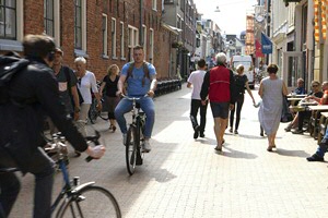 Shared space in de Groninger Folkingestraat