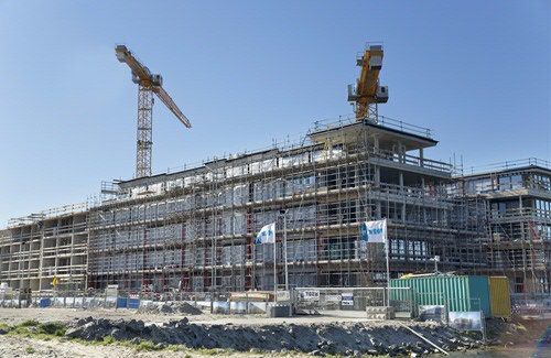 Een bouwplaats: luide, doordringende klanken die vaak niet direct thuis te brengen zijn. (Foto: ErixPhotobook/Nationale Beeldbank)