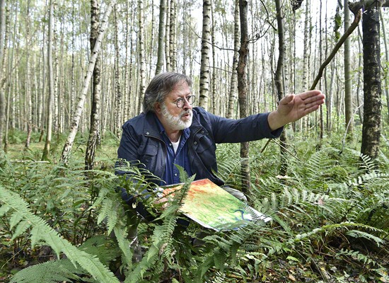 Henny Groenendijk, geïnteresseerd in de geheimen van de bodem, én in de mensen die erop wonen.