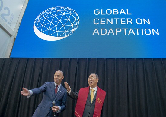 Verkooijen with UG Honorary Doctor Ban Ki-moon (Photo: Global Center on Adaptation)