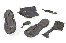 The children's shoes (Bron Rijksdienst voor het Cultureel Erfgoed Amersfoort MA OF3-304)