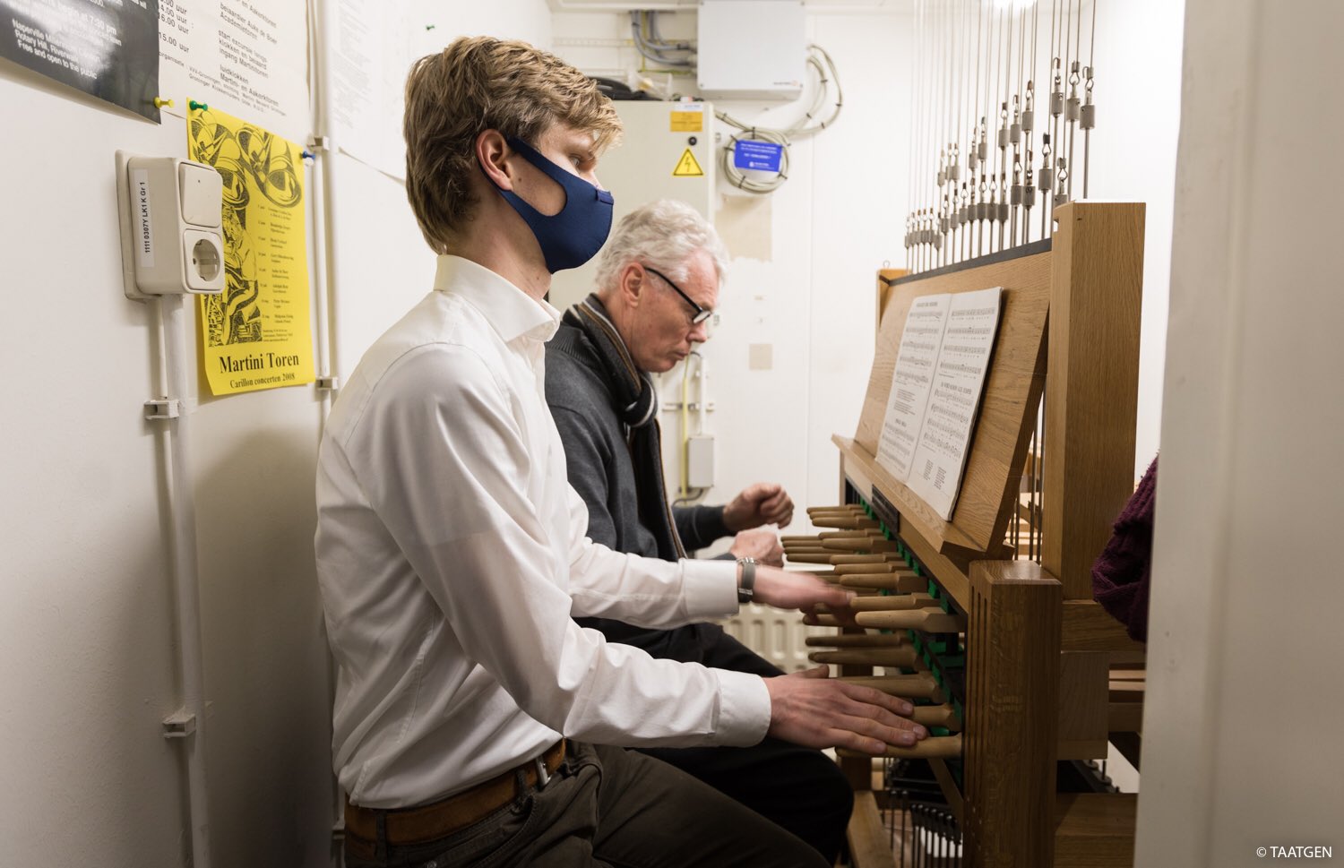 Auke de Boer speelt samen met zijn opvolger Bob van der Linde. Foto: Gerhard Taatgen