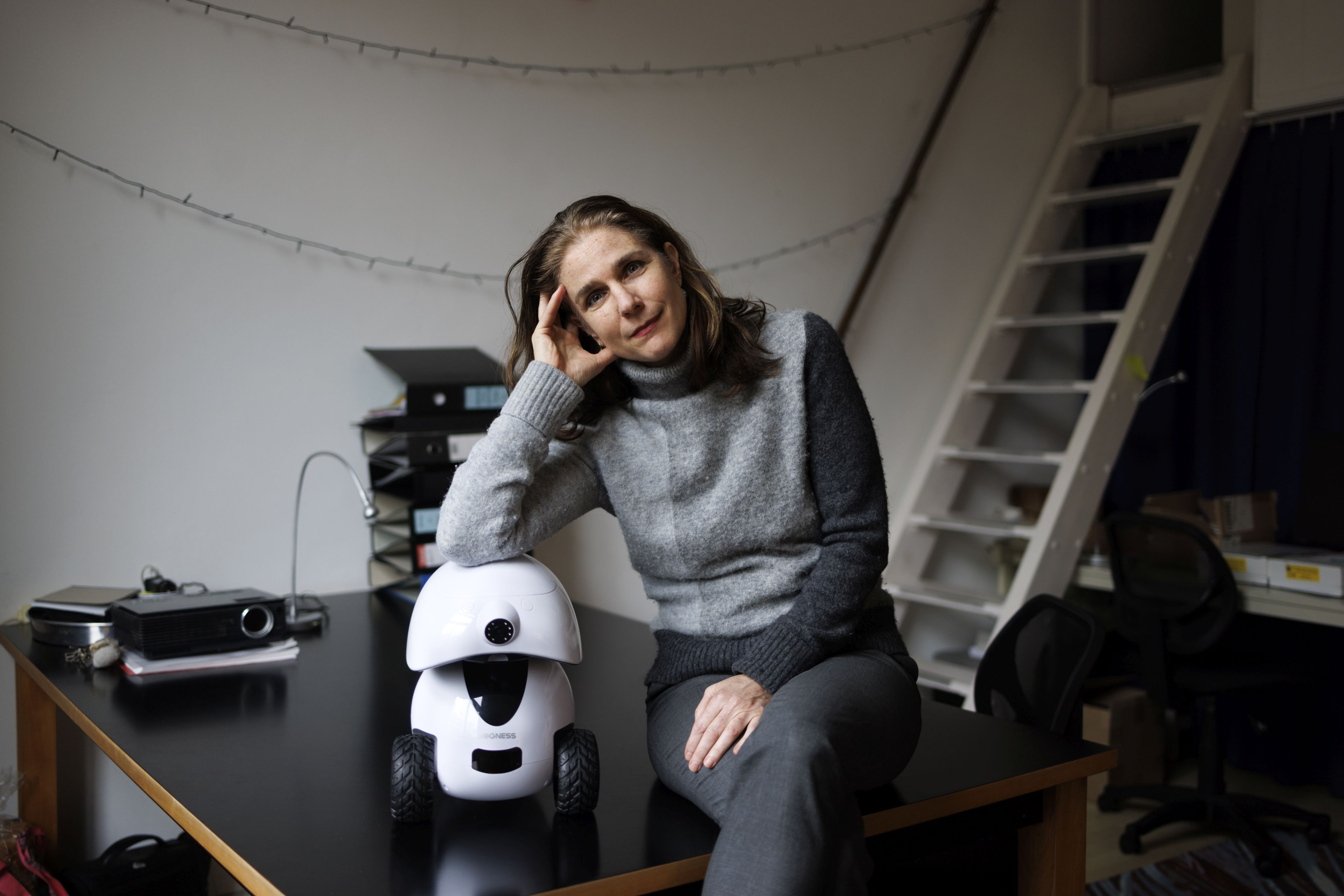 Gomperts, leaning on the pill robot that was used in actions: ‘I think the very existence of an Abortion Act and abortion clinics is wrong. Abortion is a medical procedure that has no place in criminal law.'