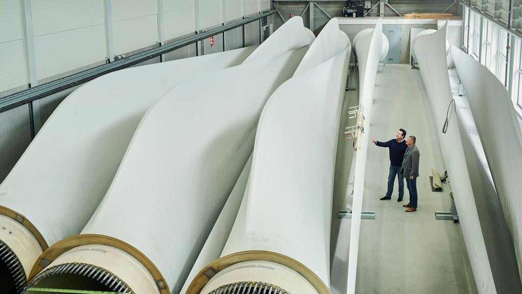 A set of three existing blades were adjusted by experts from the wind sector based on Stamhuis’ findings. Photo: Douwe de Boer