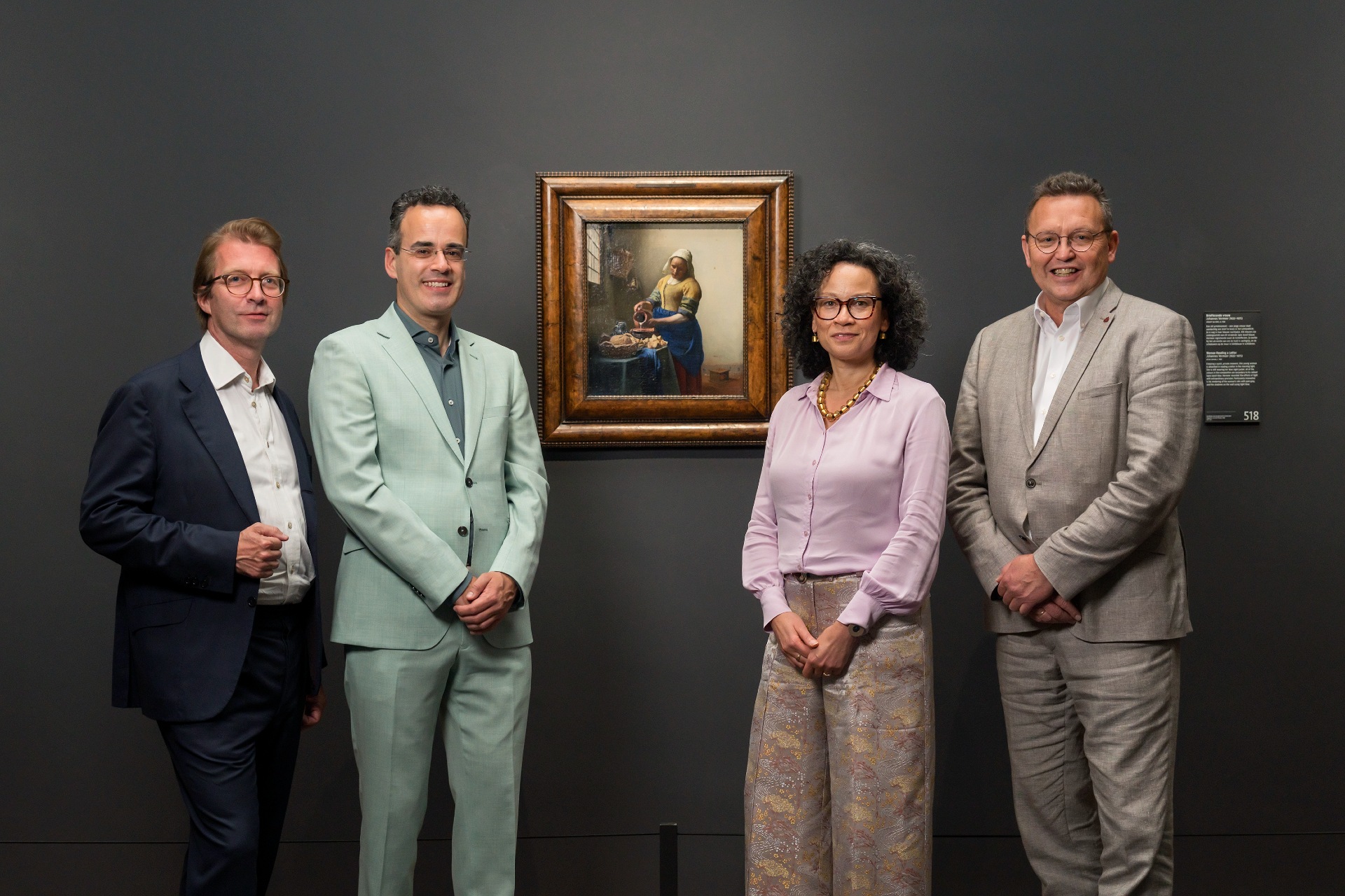 Van links naar rechts: Taco Dibbits, Mladen Popović, Valika Smeulders en Jouke de Vries. Foto: Olivier Middendorp