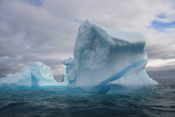 Floe in Greenland image credit Beluga Adventure