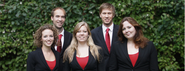 v.l.n.r.: Jolien Smit, Jurjen Rammeloo, Willemijn van den Geest, Mark Schröder, Anne Wensveen