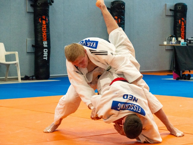 Lars in actie tijdens de NSK in Nijmegen