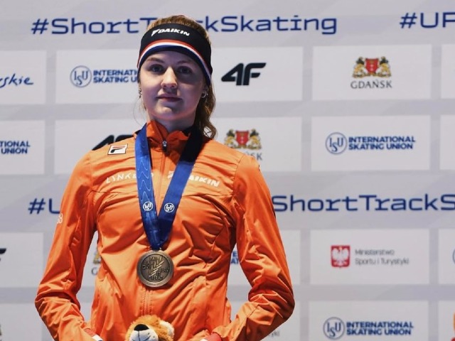 Michelle Velzeboer met een bronzen medaille