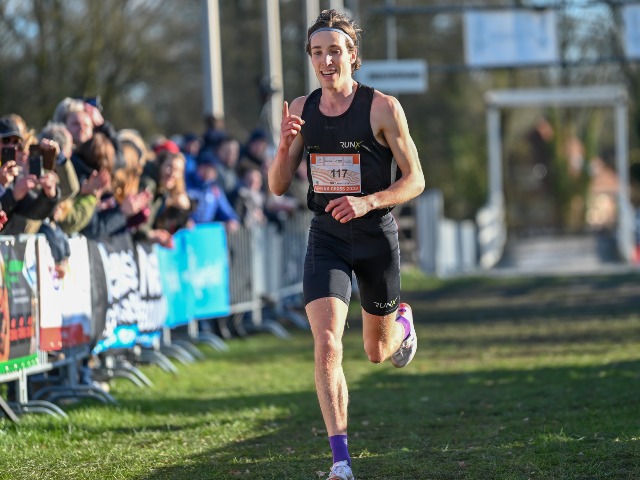 Een blije Nik Lemmink finisht als tweede 