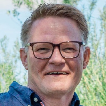 prof. dr. Jan Riezebos