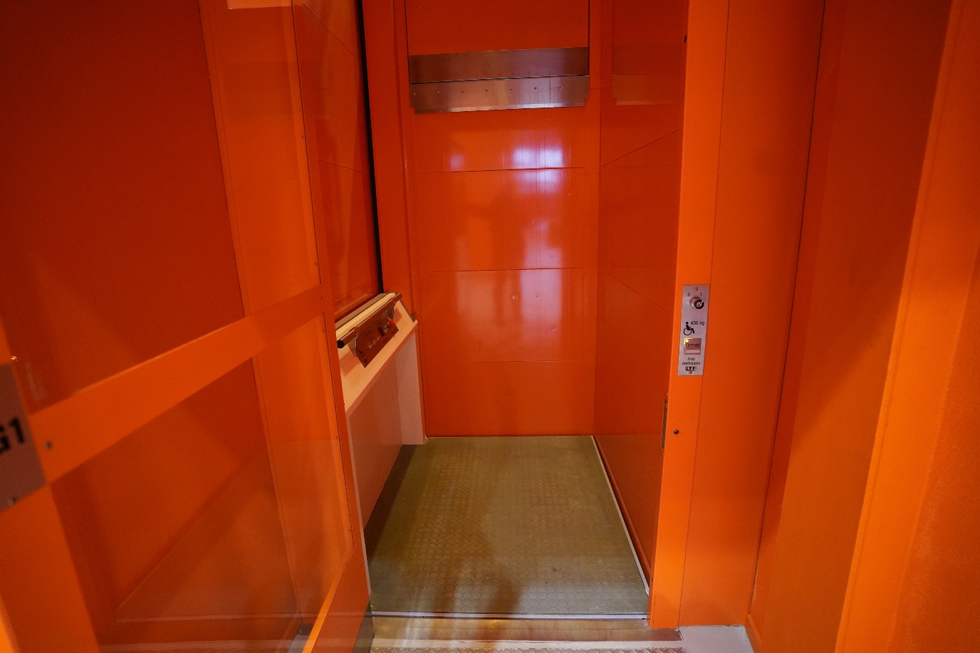 Elevator in exam part building