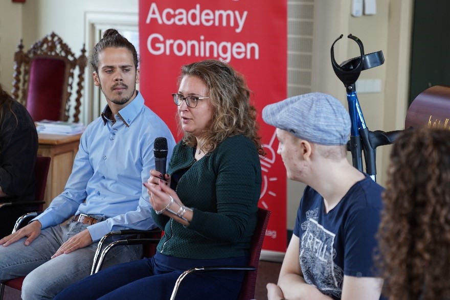 Students discuss accessible education at the UG