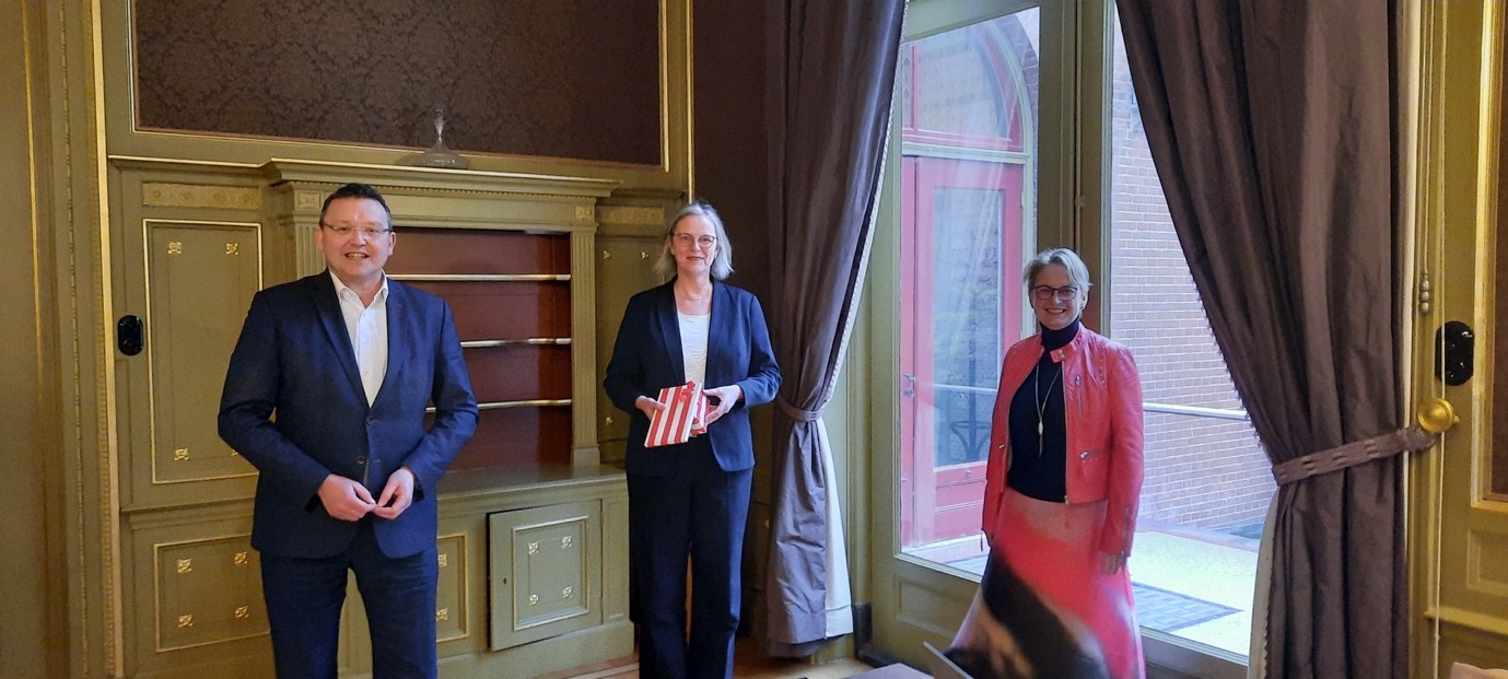 Rector Cisca Wijmenga and President Jouke de Vries met with Ms. Titia Bredée, the new Director-General of Nuffic.