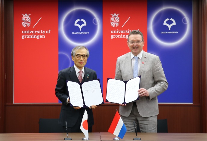 Osaka University and the University of Groningen signed a strategic partnership agreement to strengthen their collaboration.