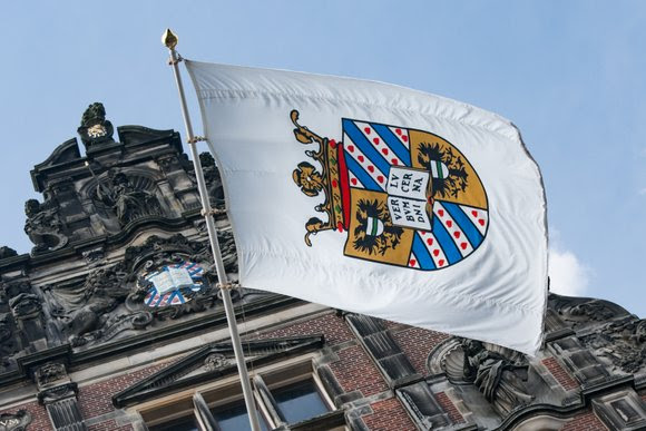 Flag UG