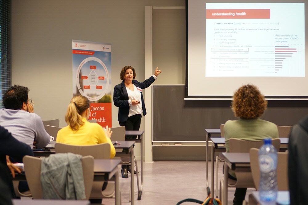 Seminar Jolanda Jetten - Unlocking the social cure: how group memberships are key to health and well-being