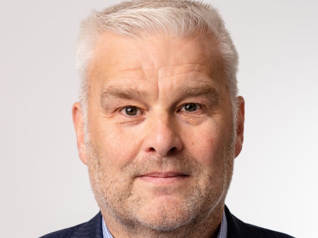 René van der Steeg, lobbyist in developing and implementing issue management and public affairs strategies