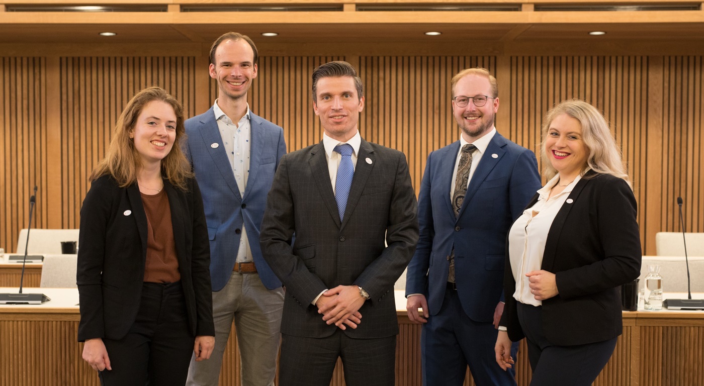 YAN-Commissie (v.l.n.r. Lisa Bouwman, Thomas Kamphuis, Jasper Ottens, Johannes Epping, Berdien Schillings) (Foto: Gerhard Taatgen)