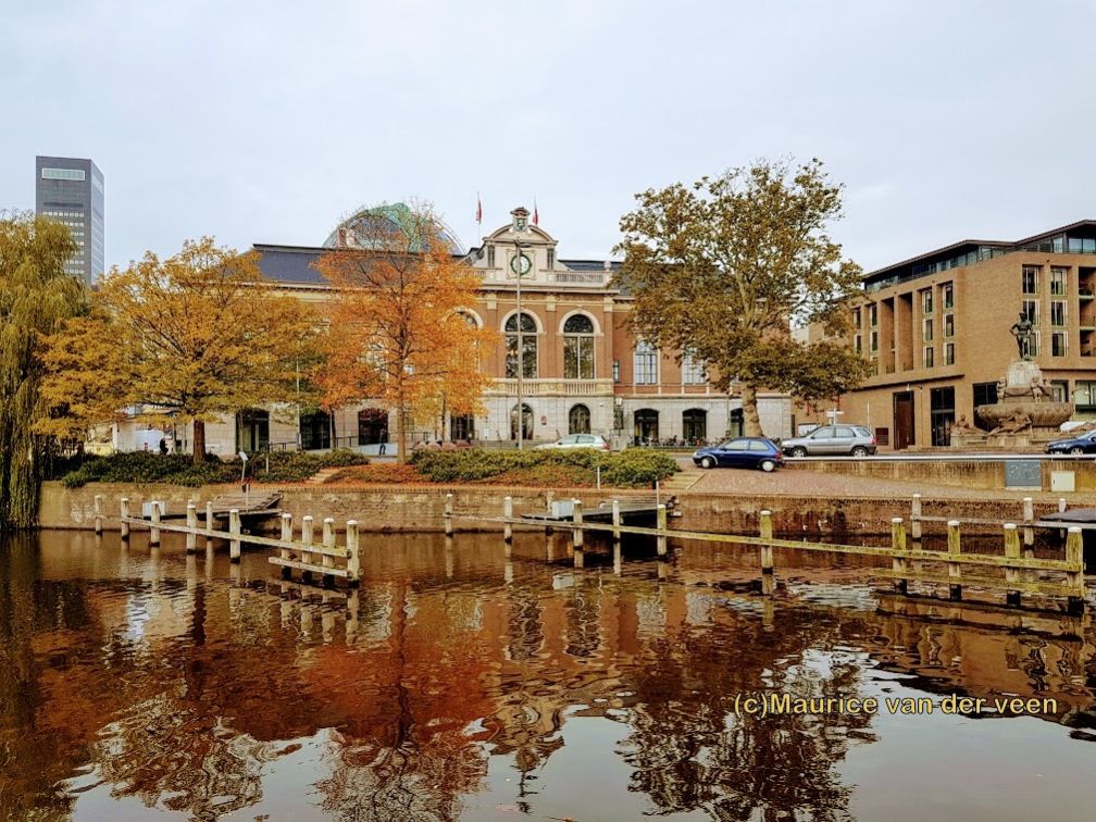 Campus Fryslân in fall