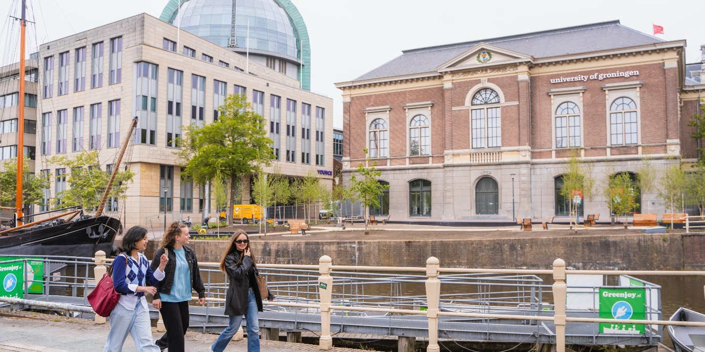 Studenten voor de campus
