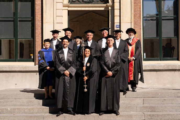 Cortege bordes Town hall