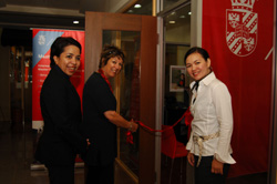 From left to right: Nadia Tehupuring, Madeleine Gardeur (former head of our International Relations office) and Ponti Caroline