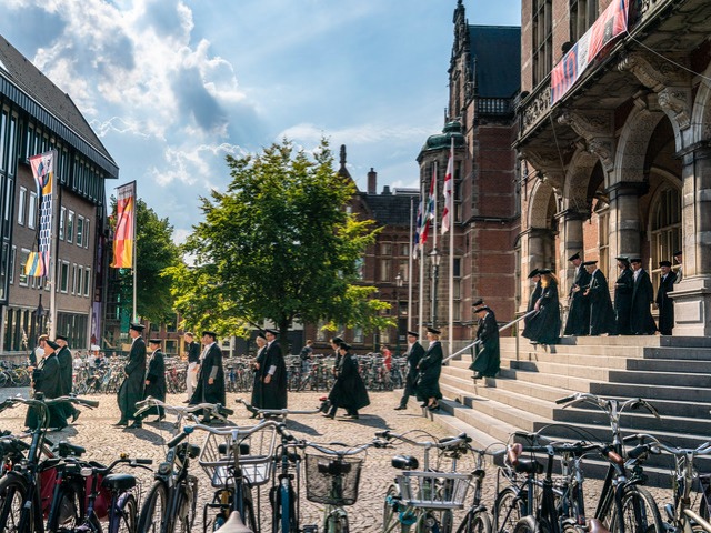 The procession of professors, which will be led by Mr Lunsing Cazemier this year. &copy; UG, photo: Reyer Boxum