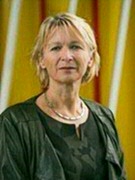 Prof. Manda Broekhuis