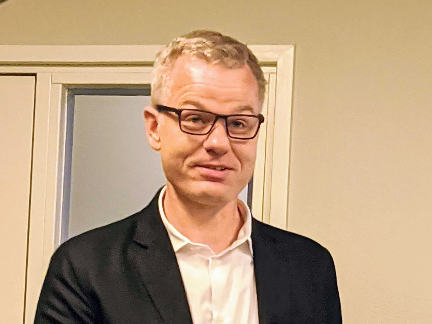 Andreas Lange is a professor of economics at the University of Hamburg and the Co-Editor-in-Chief for the Journal of Environmental Economics and Management