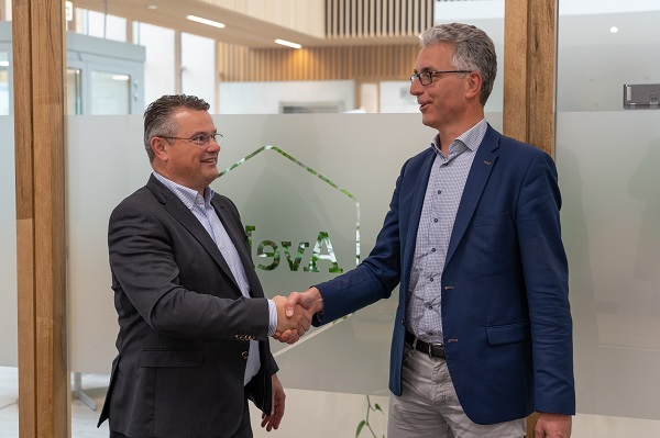 Avebe's CFO Rob van Laerhoven (left) and FEB's dean Peter Verhoef (right)