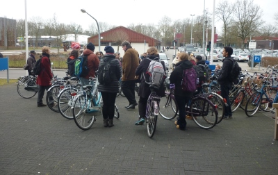 Exchange students going on a bike excursion 2017